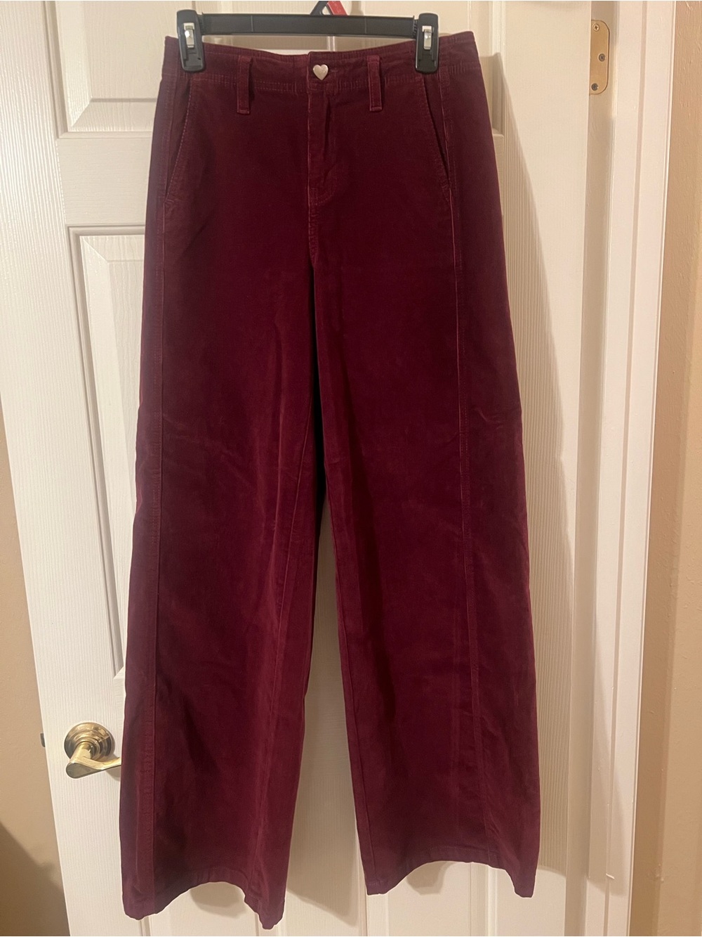 NWOT Celebrity Pink Junior’s Wide Leg Corduroy Pants in Deep Burgundy Size 1/25